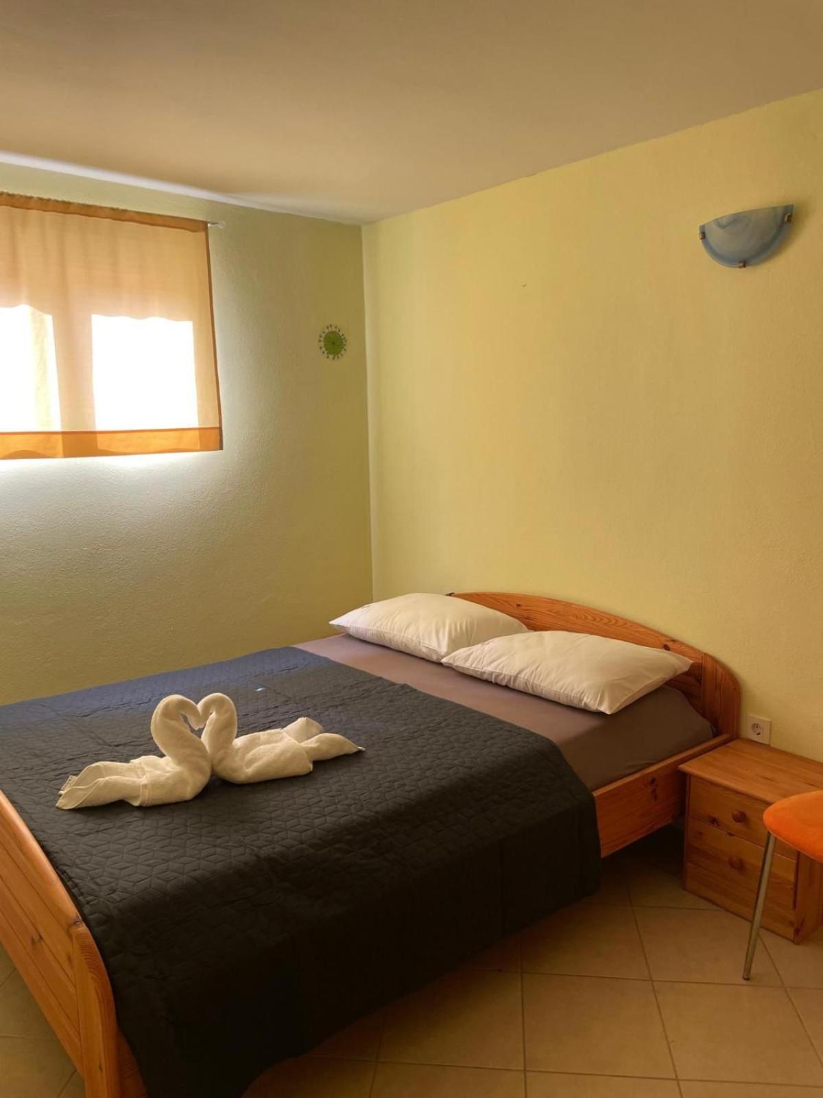 Apartaments Remi Starigrad Paklenica Exterior foto