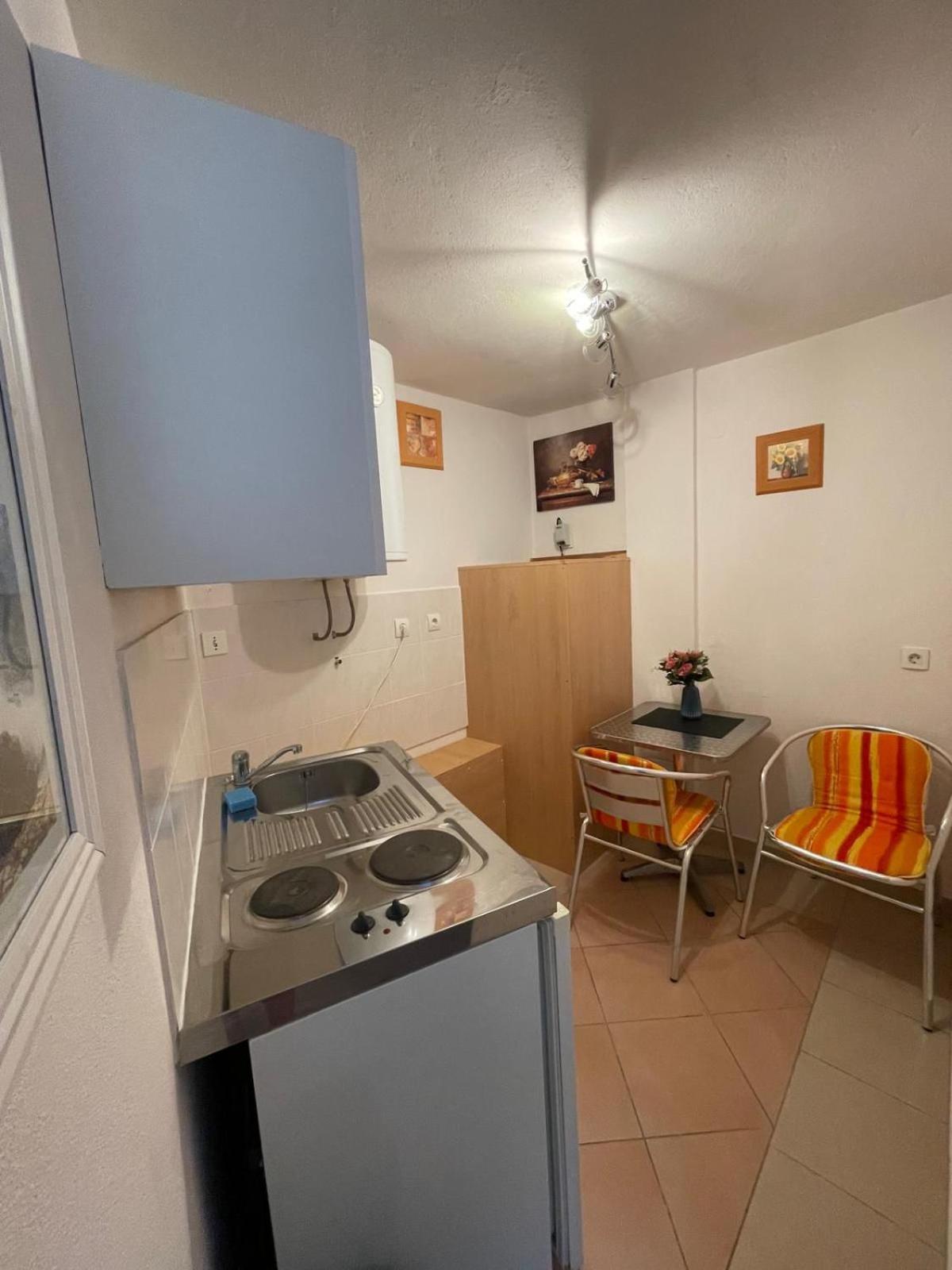 Apartaments Remi Starigrad Paklenica Exterior foto